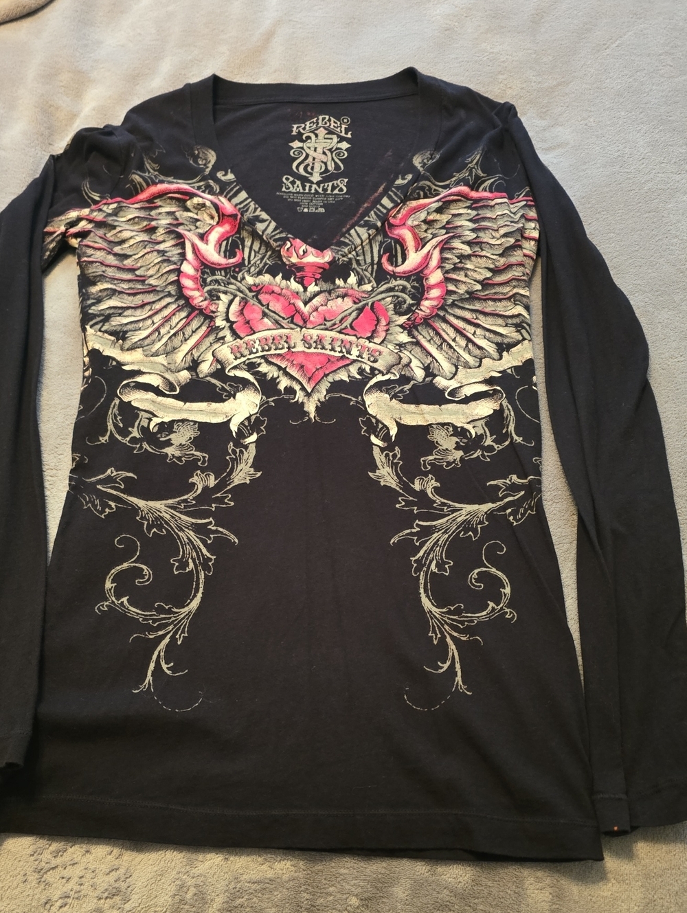 Women’s Black Graphic Long-Sleeve V-Neck Shirt - Pink Accent